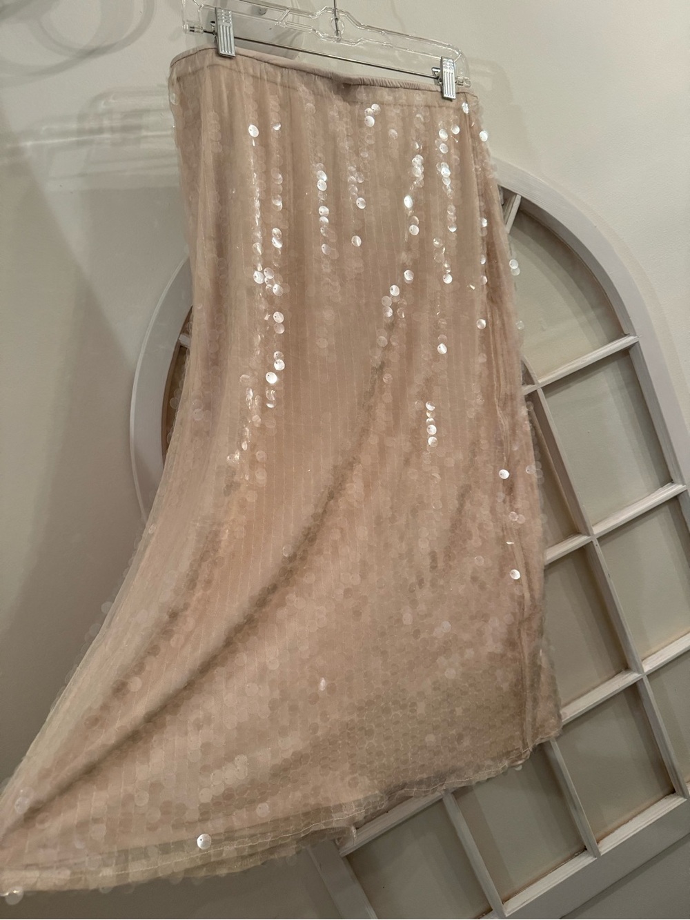 Old Navy Parisian  Mesh Midi Skirt beige  Nude Glam mermaidcore.